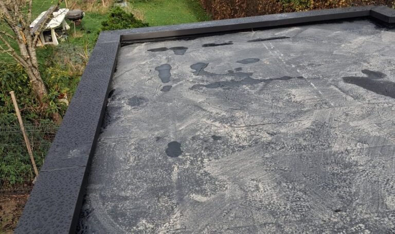 LE TRIO GAGNANT pour un Toit-Terrasse OSB, EPDM, couvertine